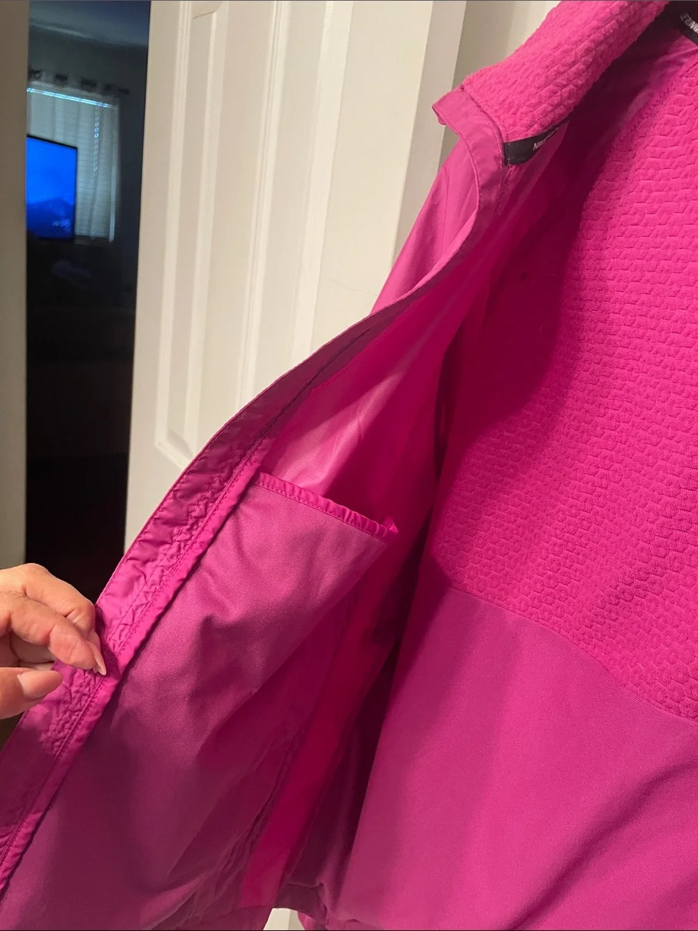 Nike Women's Fuchsia Reflective Running Jacket Size M